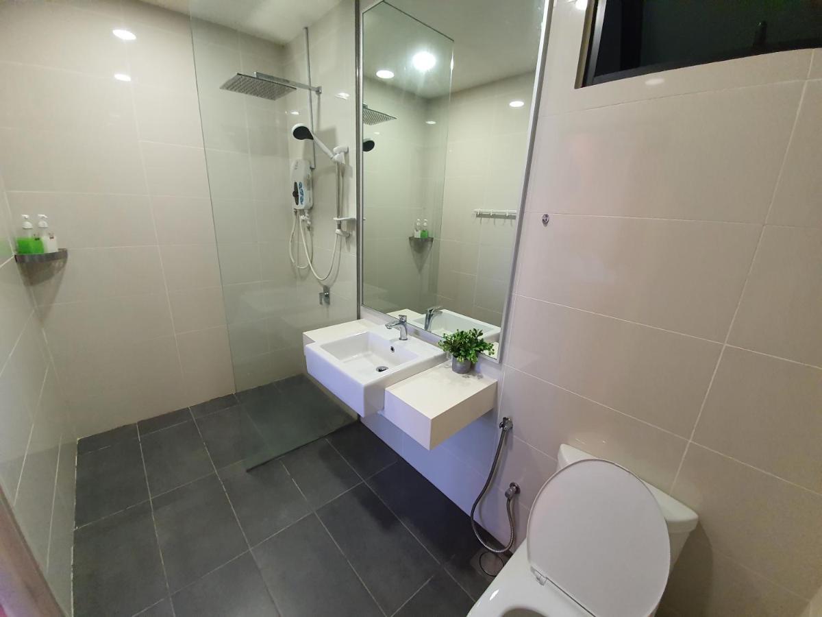 Southkey Mosaic Mid Valley Apartment